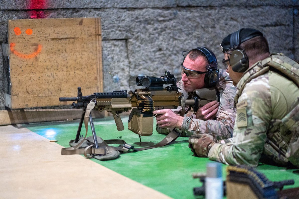 Chef de corps 1REG tweet media