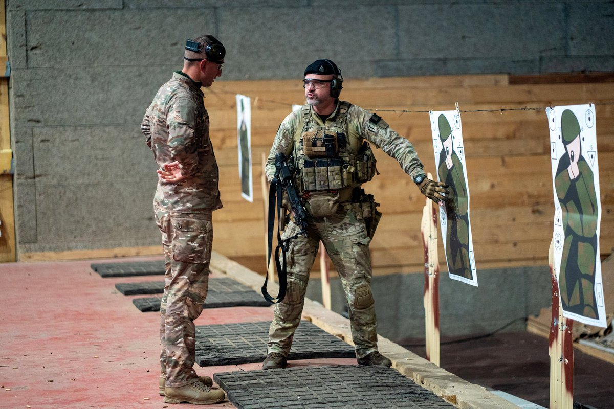 Chef de corps 1REG tweet media