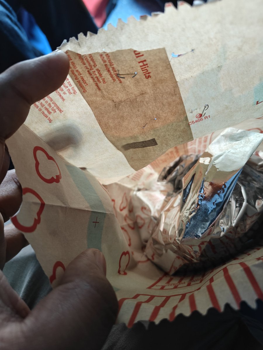 freesoul9698's tweet photo. @zomatocare @zomato I ordered food on train and got in a terrible packaging .I tried complaining but Your bot couldn't connect me to helpcare. Order id- 7878896192 https://t.co/tmI1UNBAYs
