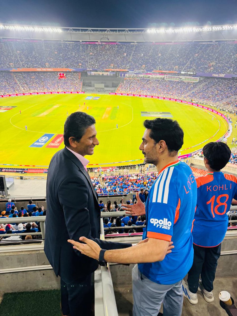 LN_Updates1's tweet image. Was great to meet 
@ICC
 chairman 
@JayShah
 garu, along with cricketing legends 
@msdhoni
, 
@ImRo45
 and 
 I complimented Jay bhai for the superlative show in organizing the T20 World Cup and delivering the highest crowd turnouts and viewership.  
#INDvNZ 
#T20WorldCup2026final