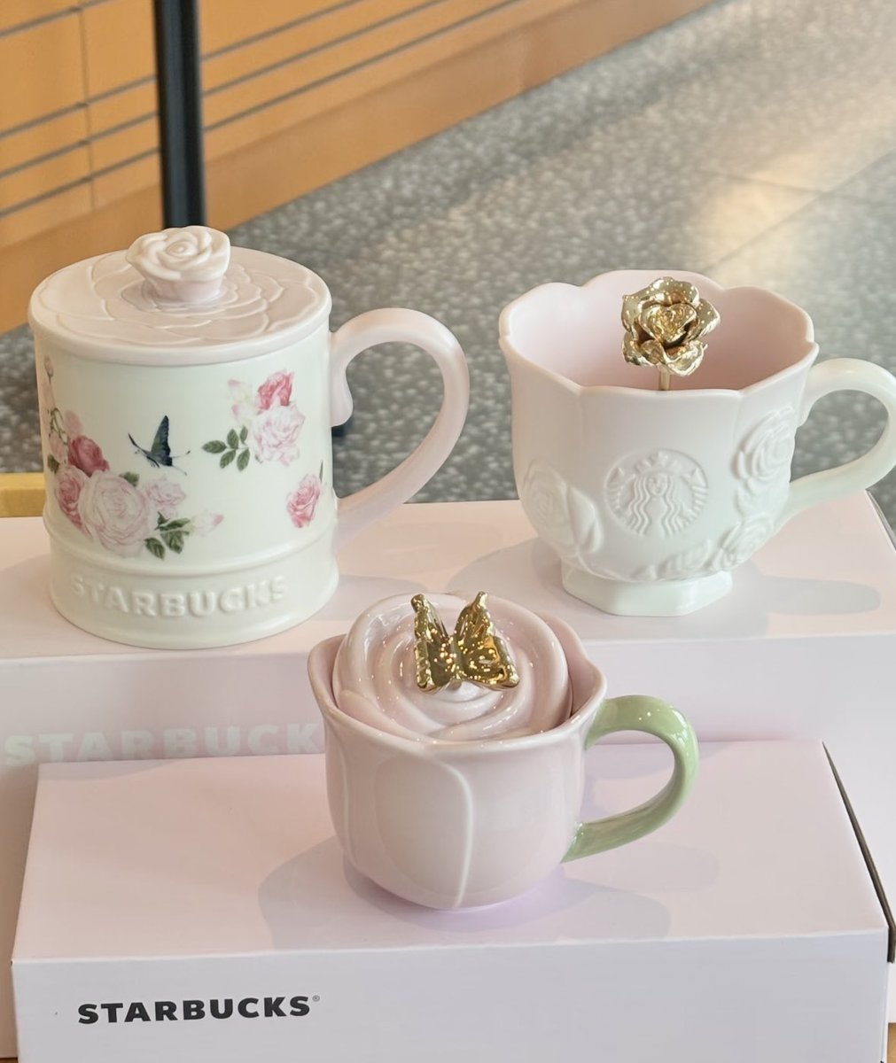 loa_cos_'s tweet photo. 中国のスタバ、春の新作バラで可愛すぎるな🌹 https://t.co/OtoDP3fYFe