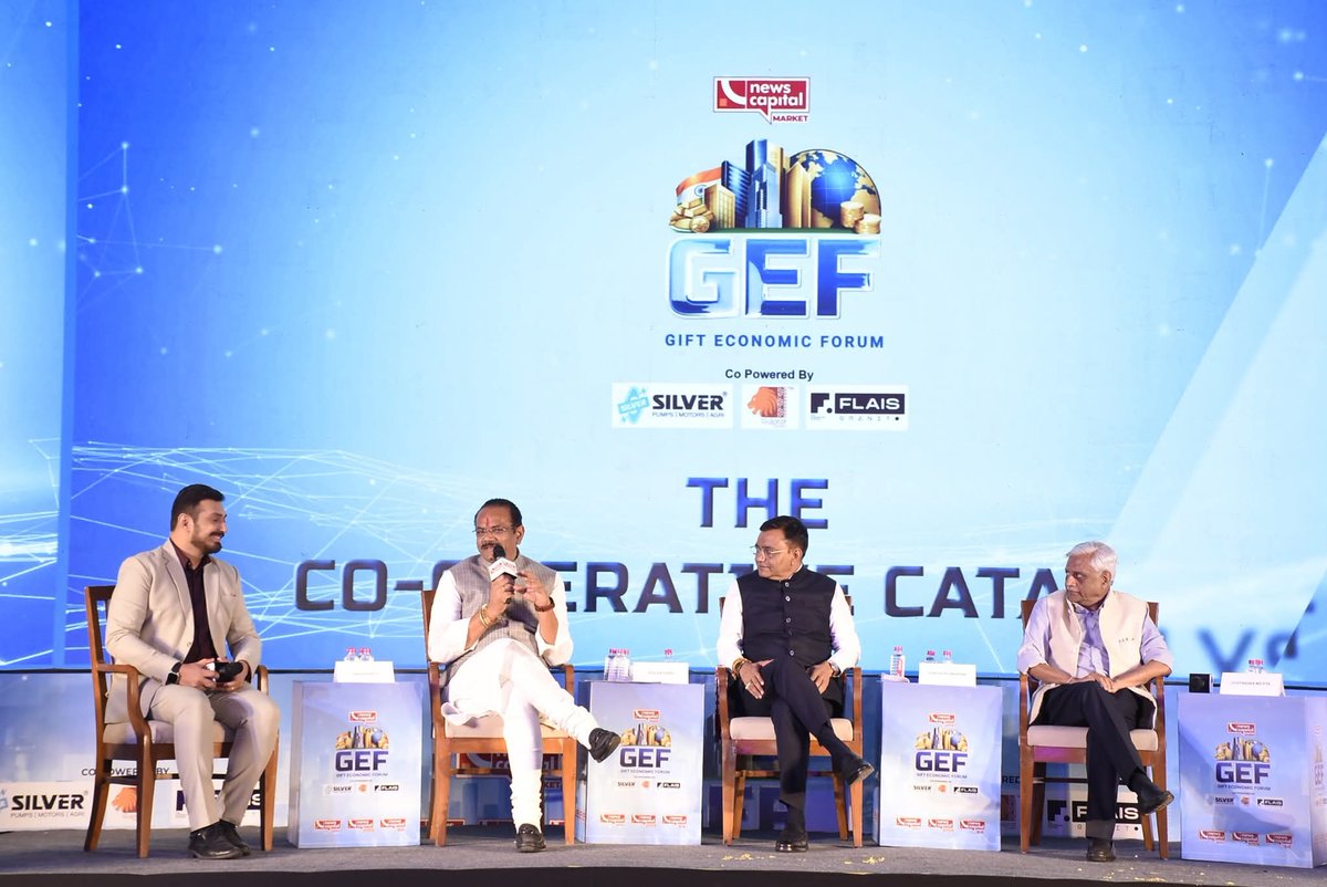 jitu_vaghani's tweet photo. ન્યૂઝ કેપિટલ ગુજરાત દ્વારા આયોજિત GIFT Economic Forum માં ગુજરાતના વિકાસમોડલ તેમજ કૃષિથી લઈને ઉદ્યોગ સુધીના સર્વાંગી વિકાસ વિષે વિચારો રજૂ કર્યા. 

આ મંચ પરથી રાજ્યએ વિવિધ ક્ષેત્રોમાં પ્રાપ્ત કરેલી સિદ્ધિઓ અને રાષ્ટ્રના આર્થિક વિકાસમાં ગુજરાતના વધતા યોગદાન અંગે વિસ્તૃત ચર્ચા કરવાનો અવસર મળ્યો.

આદરણીય વડાપ્રધાન શ્રી @narendramodi જીના દુરંદેશી માર્ગદર્શન હેઠળ અને માનનીય મુખ્યમંત્રી શ્રી @Bhupendrapbjp જીના સશક્ત નેતૃત્વમાં ઉદ્યોગ, નાણાકીય સેવાઓ, ટેક્નોલોજી તેમજ આરોગ્ય, શિક્ષણ અને કૃષિ ક્ષેત્રે નવી પહેલો દ્વારા ગુજરાત દેશના વિકાસમાં મહત્વપૂર્ણ ભૂમિકા ભજવી રહ્યું છે.

આવનારા સમયમાં ગુજરાત દેશના આર્થિક પ્રગતિને નવી દિશા આપતું રહી “વિકસિત ભારત”ના સંકલ્પને સાકાર કરવામાં અગ્રેસર બનશે તેવો વિશ્વાસ વ્યક્ત કર્યો. @NewsCapitalGJ

#GujaratGrowth #GiftCity #EconomicForum #VibrantGujarat  #ViksitBharat #JituVaghani
