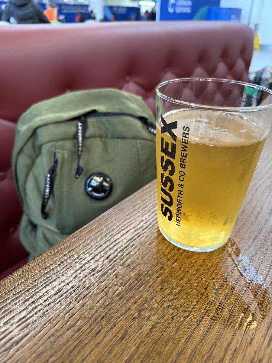 Lee Ward 🇬🇧 , trousers 👖 tweet media