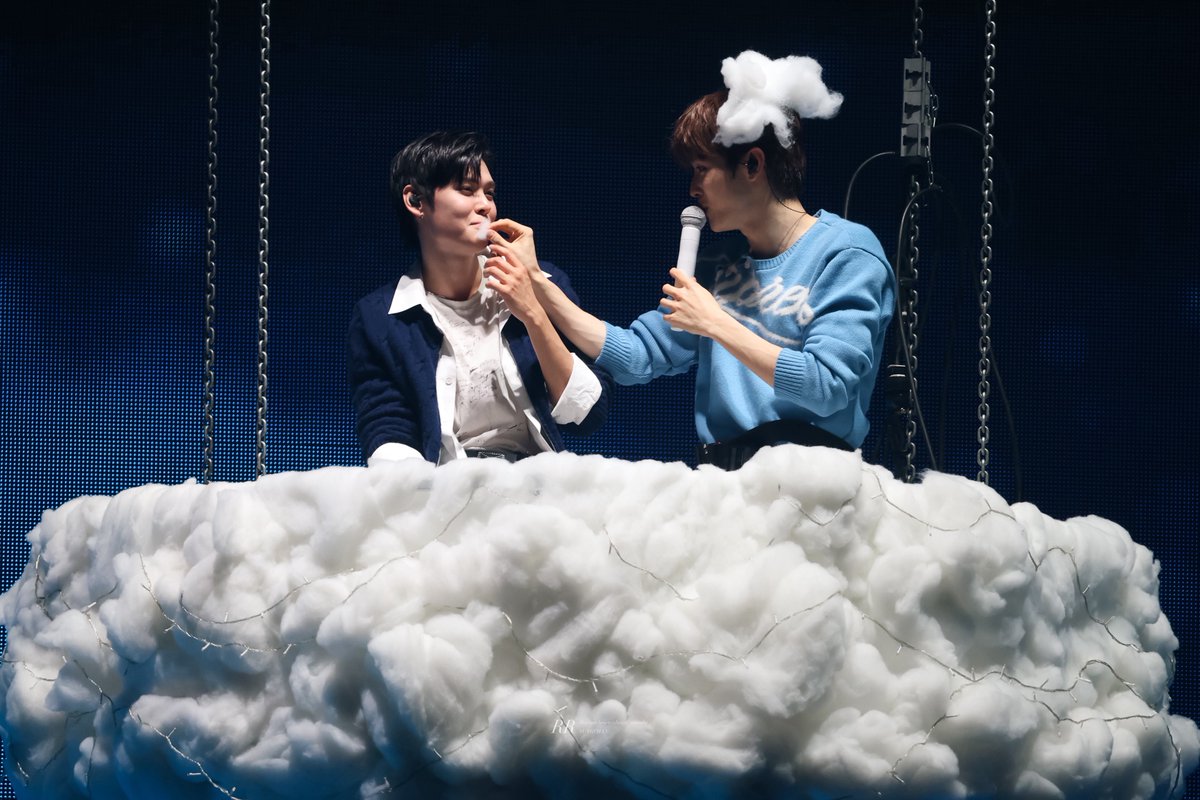 𝑹𝑹 tweet media