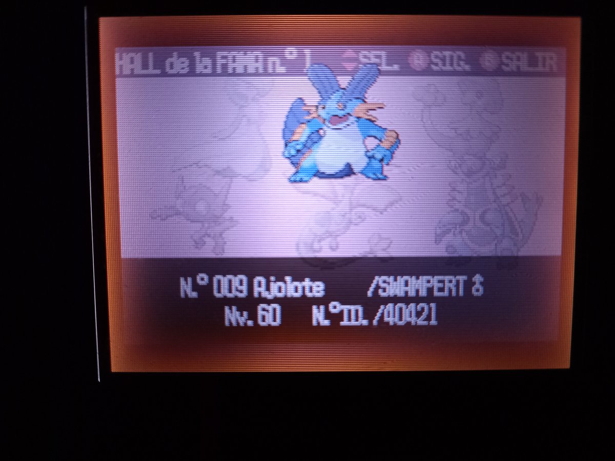 MegaRobotnik's tweet photo. @K3vXavier Por lo menos si fui limpio de legendario en mi equipo, que menos. https://t.co/EyGzgkTtJS