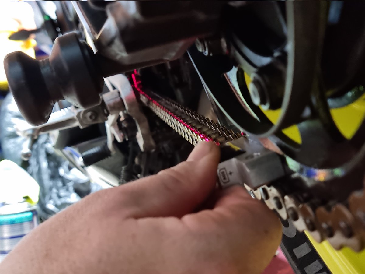 Good news: Our Profi magnetic laser chain alignment tools are back in stock 🧰👊

probike.co.uk/transmission/l…