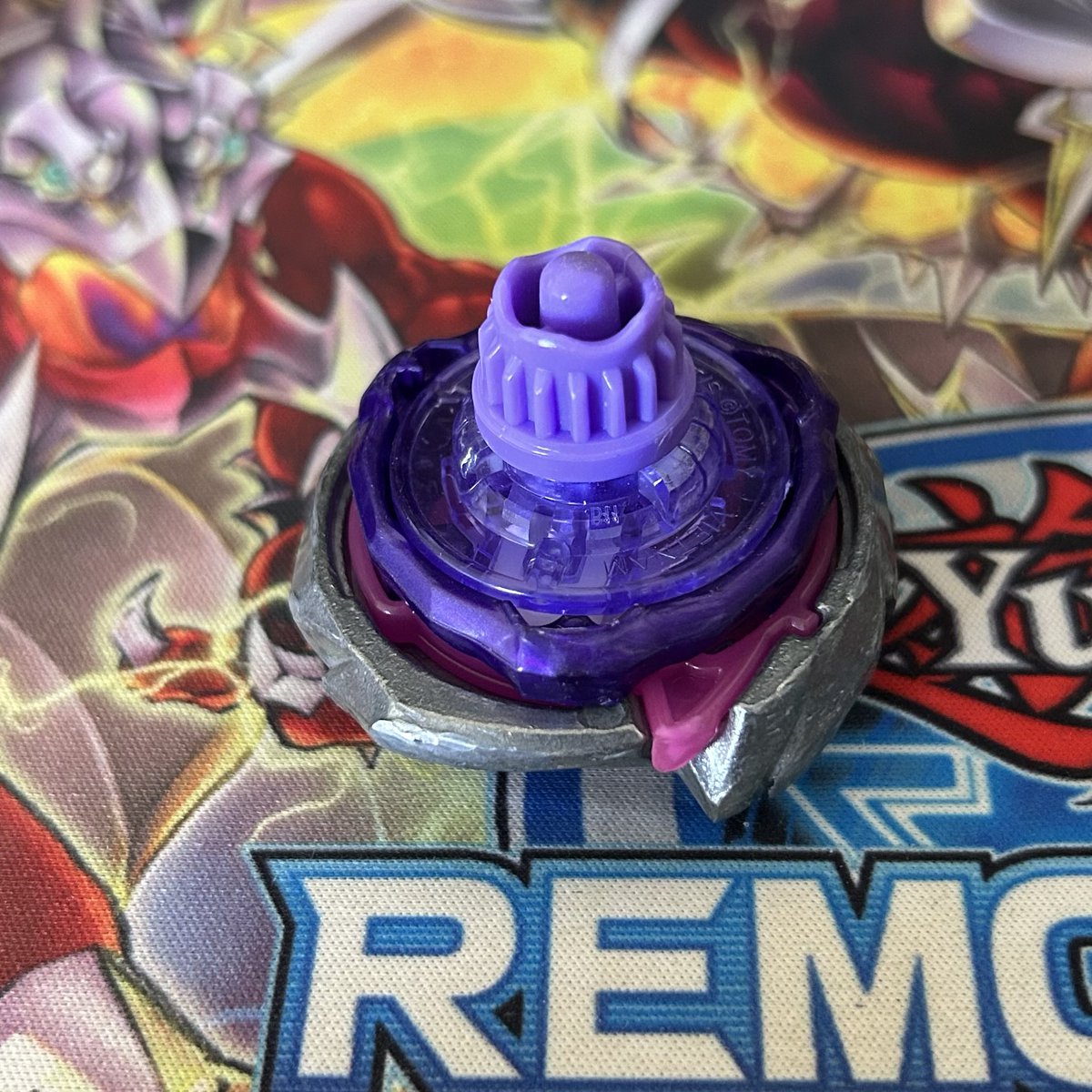 THREAD de mes combo Bey X que j’affectionne bcp en ce moment !

Le premier est pas des moindres : Shark Scale 3-60WB clairement ma façon pref de jouer Scale