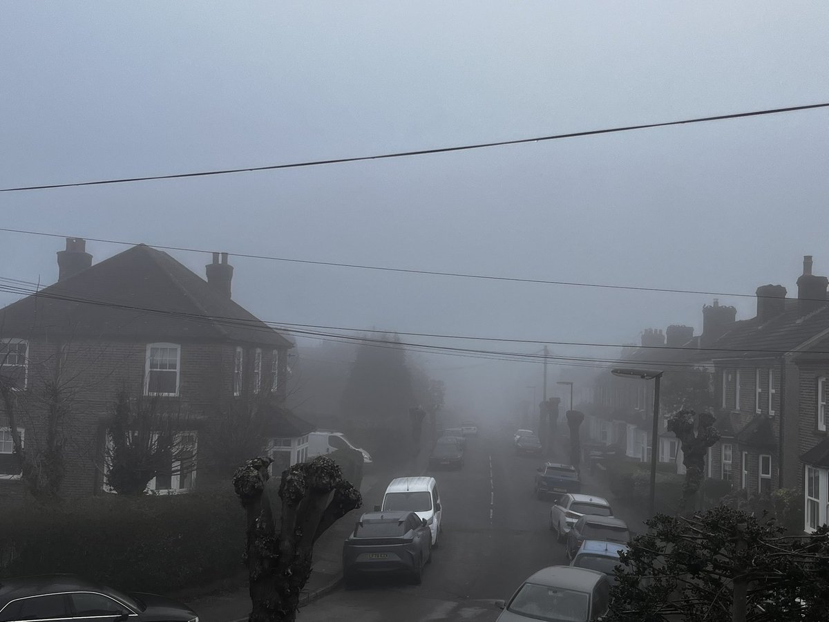 NickJF75's tweet image. 3rd day with a foggy start here, fog blanketing large areas of England this morning too, shown by the featureless flat grey/white on visible satellite, likely causing some delays at airports this morning with poor visibility #fog