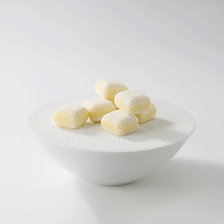 branchechocolat's tweet photo. ひと口で広がる、
とろける食感とミルクの濃厚な味わい。
頑張る自分にも、
想いを伝えたいあの人にも。
ブランシェ・ショコラが贈る、至福のスイーツタイムを。

ホワイトデー当日の配送もまだ間に合います🎁
3/14(土)の配送は【3/11(水)a.m. 11:30】ご注文分まで🚚
🍫https://t.co/NLp9KZ74wt https://t.co/ph4WDTWJUC