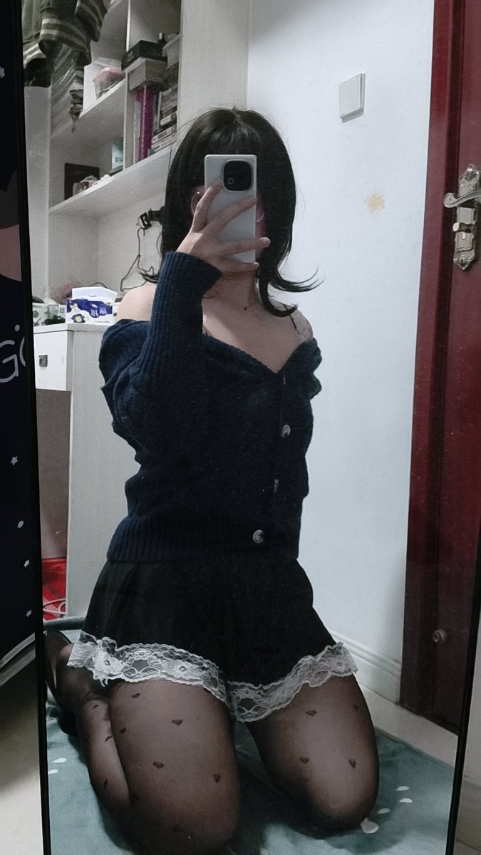 ZXx0401Xx's tweet photo. 有小�� 想要被萱萱妈妈坐嘛
#男娘s #伪娘培训 #伪娘人夫 #反差学生 #反差s https://t.co/6GcYzig1FB