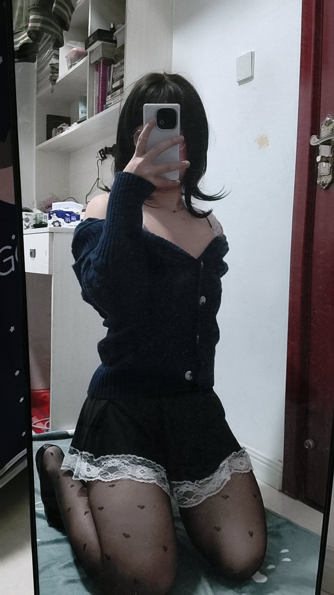 ZXx0401Xx's tweet photo. 有小�� 想要被萱萱妈妈坐嘛
#男娘s #伪娘培训 #伪娘人夫 #反差学生 #反差s https://t.co/6GcYzig1FB