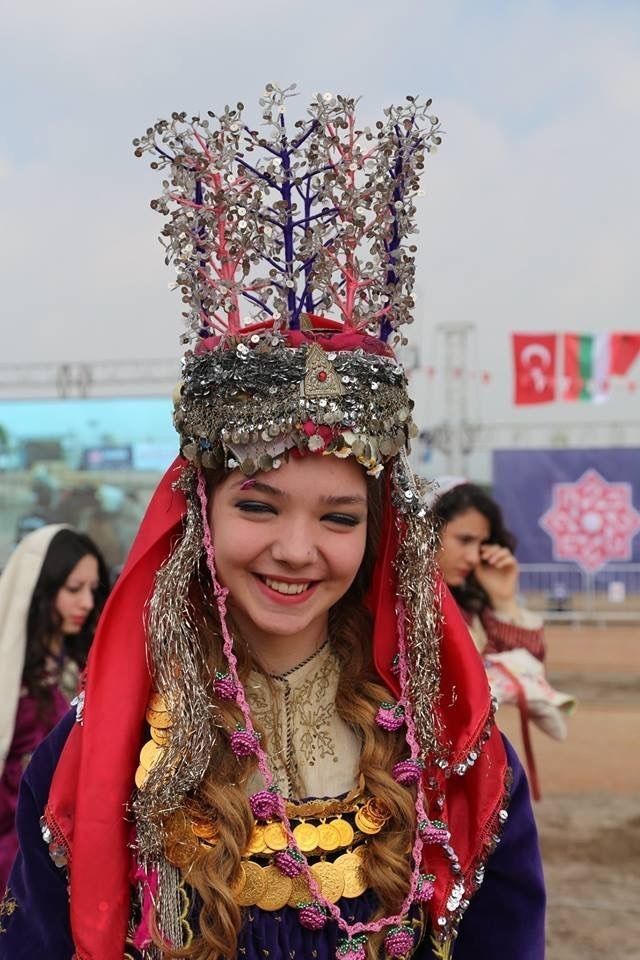 ArchVisionW's tweet photo. Traditional Turkish Bridal Attire 
 
The bride’s Tree of Life crown symbolizes family, lineage continuity, fertility, abundance and procreation. https://t.co/eq2l3XM3IJ