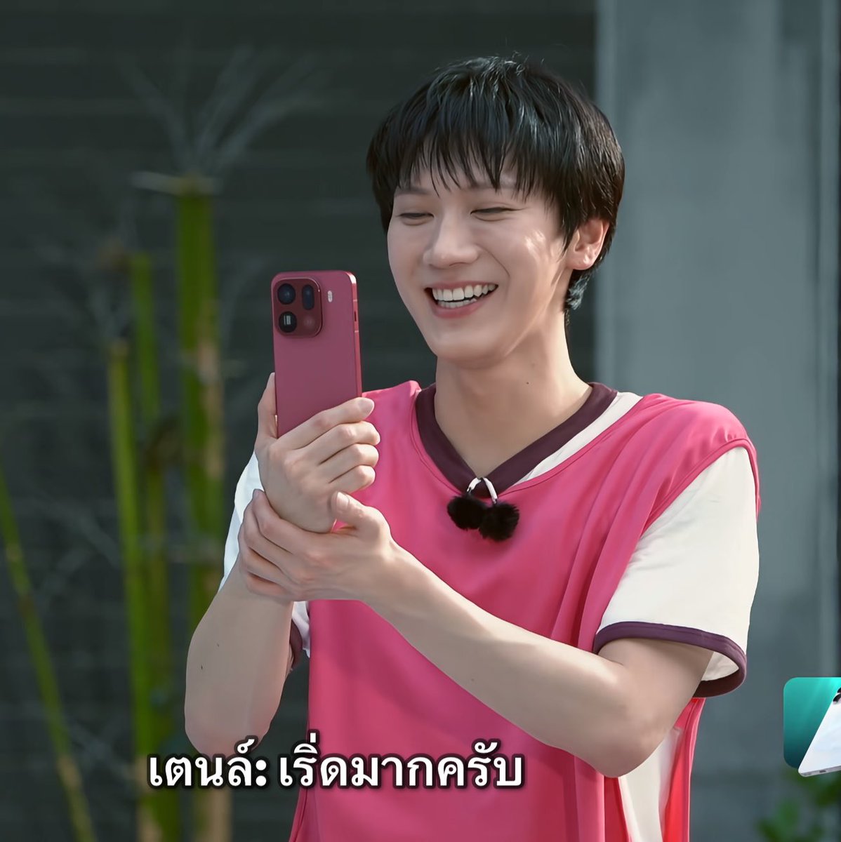 TENzenter's tweet photo. #RunningManTHEP3 ที่เตนล์เป็นแขกรับเชิญ ติดอันดับ 1 วาไรตี้โชว์ที่มียอดรับชมสูงสุดบนแอป iQIYI ค่ะ🔥🔥

#RunningManTHxTEN
#เตนล์ #TEN https://t.co/rwK9F4dhvA