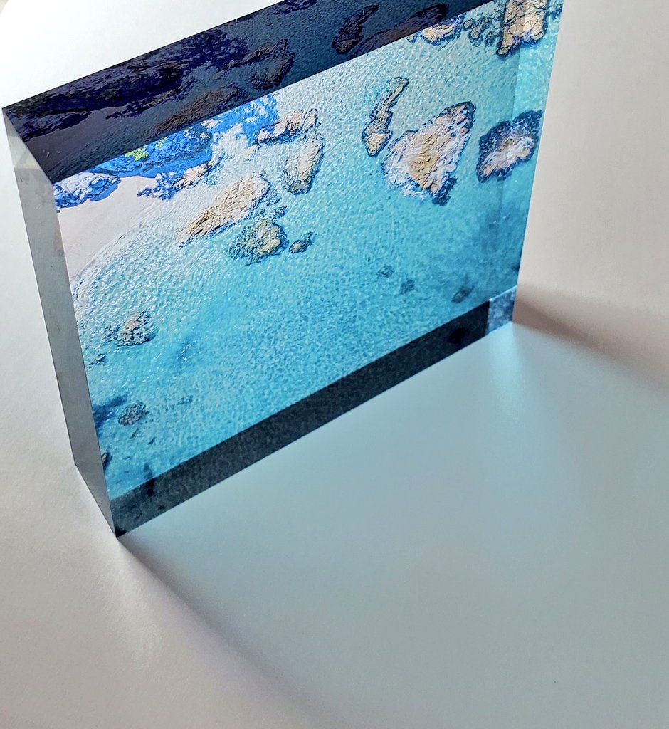 santec_k's tweet photo. 2026.3.9『感謝の日』

岩美🌊海🌊アクリルブロック
⚠️訳あり(多少キズ有)
抽選で【3名様】にプレゼント✨🎁✨

🌟応募方法🌟【@santec_k】
フォロー&amp;この投稿をリポスト

○当選者様には近日中にDMを送らせていただきます。

#感謝の日
#サンキューの日
#プレゼント
#鳥取
#岩美 https://t.co/dJRobuOnIc