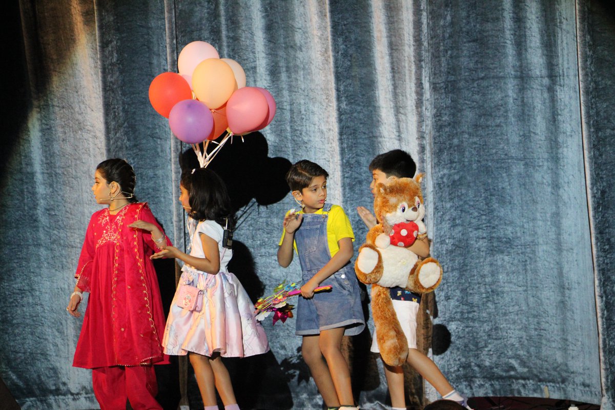 Delhi Public School tweet media