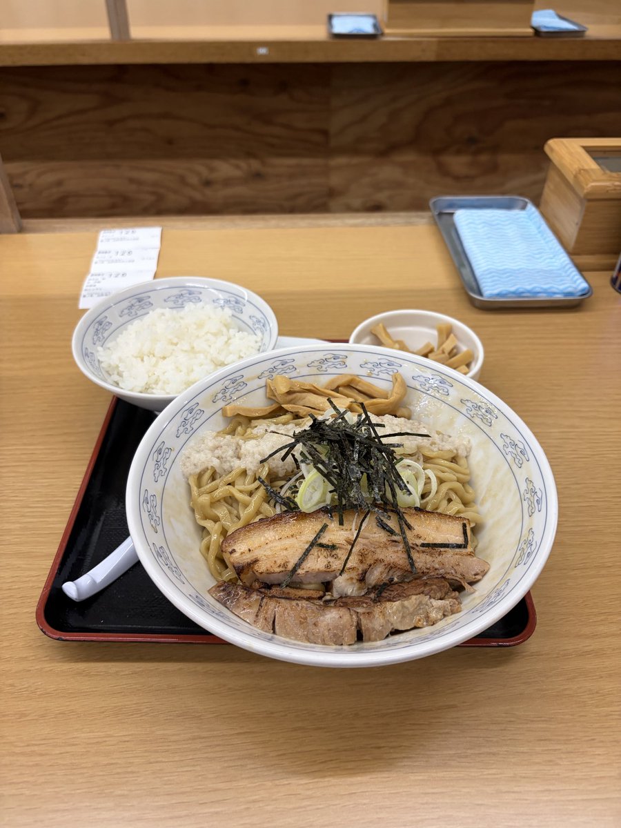 takeyan_vab's tweet photo. 煮干しスープデフォじゃなくなって悲しい https://t.co/C2BAkkw7Ur