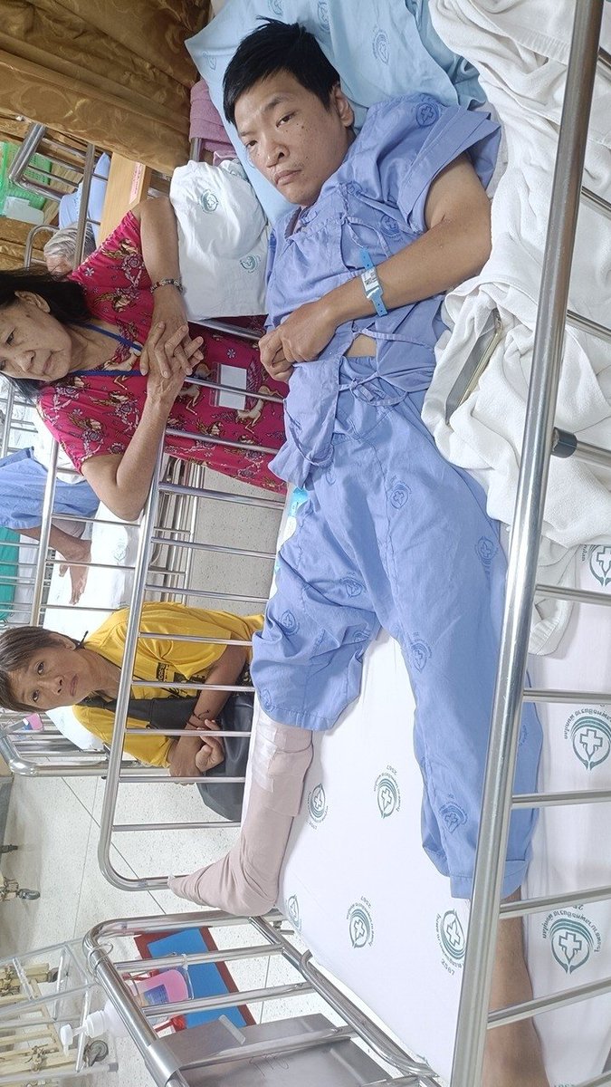 จากวันที่เกิด #อุบัติเหตุใหญ่ ติดเตียง 2 เดือน กว่าจะมีวันนี้ก็ครึ่งปีกว่า โดนรถชน 11 สิงหาคม 2568 #คู่กรณี #ยังไม่เยียวยา จนวันนี้ต้องต่อสู้ชั้นศาล #เหนื่อยและท้อมาก #ค่าของคนมีแค่นี้รึ #หาความยุติธรรม #แม่คือดูแลสี่ถึงห้าเดือน บุคคลท่านใดอยากทราบเรื่อง ติดต่อ 0864042117
