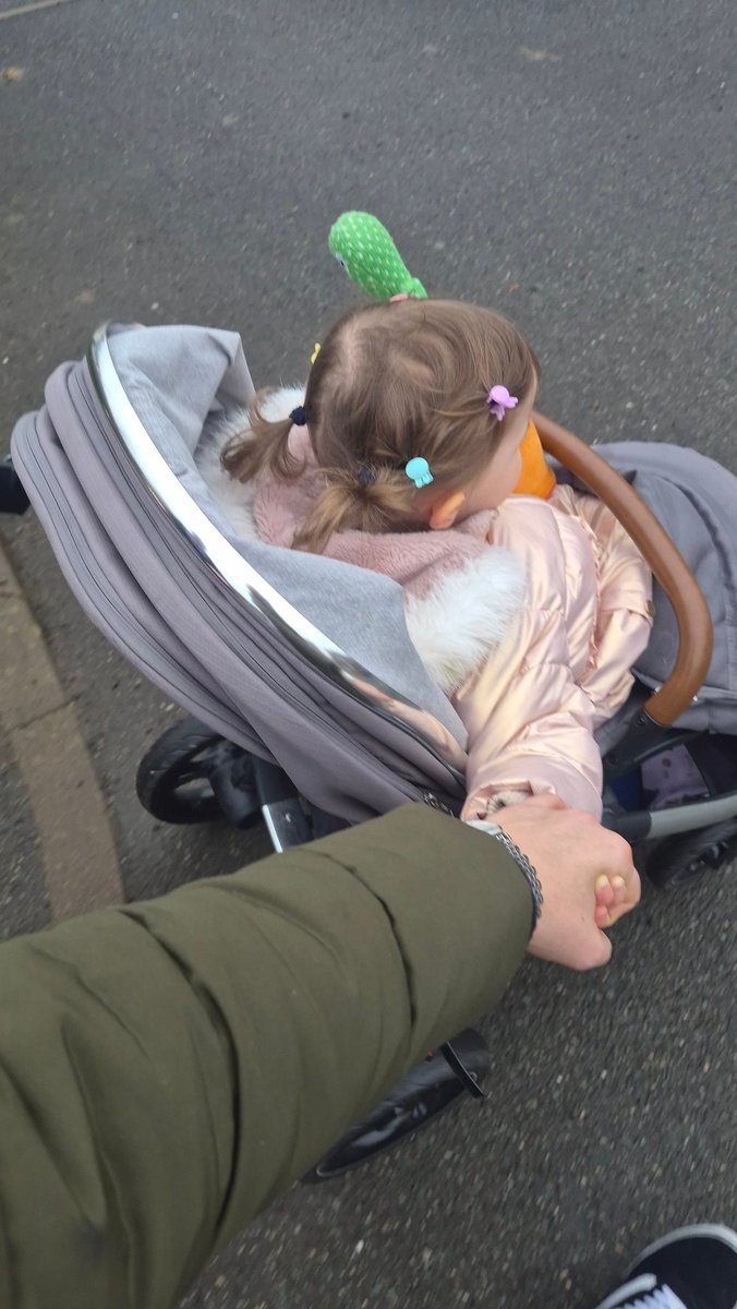 Dr Emily Cooper tweet media