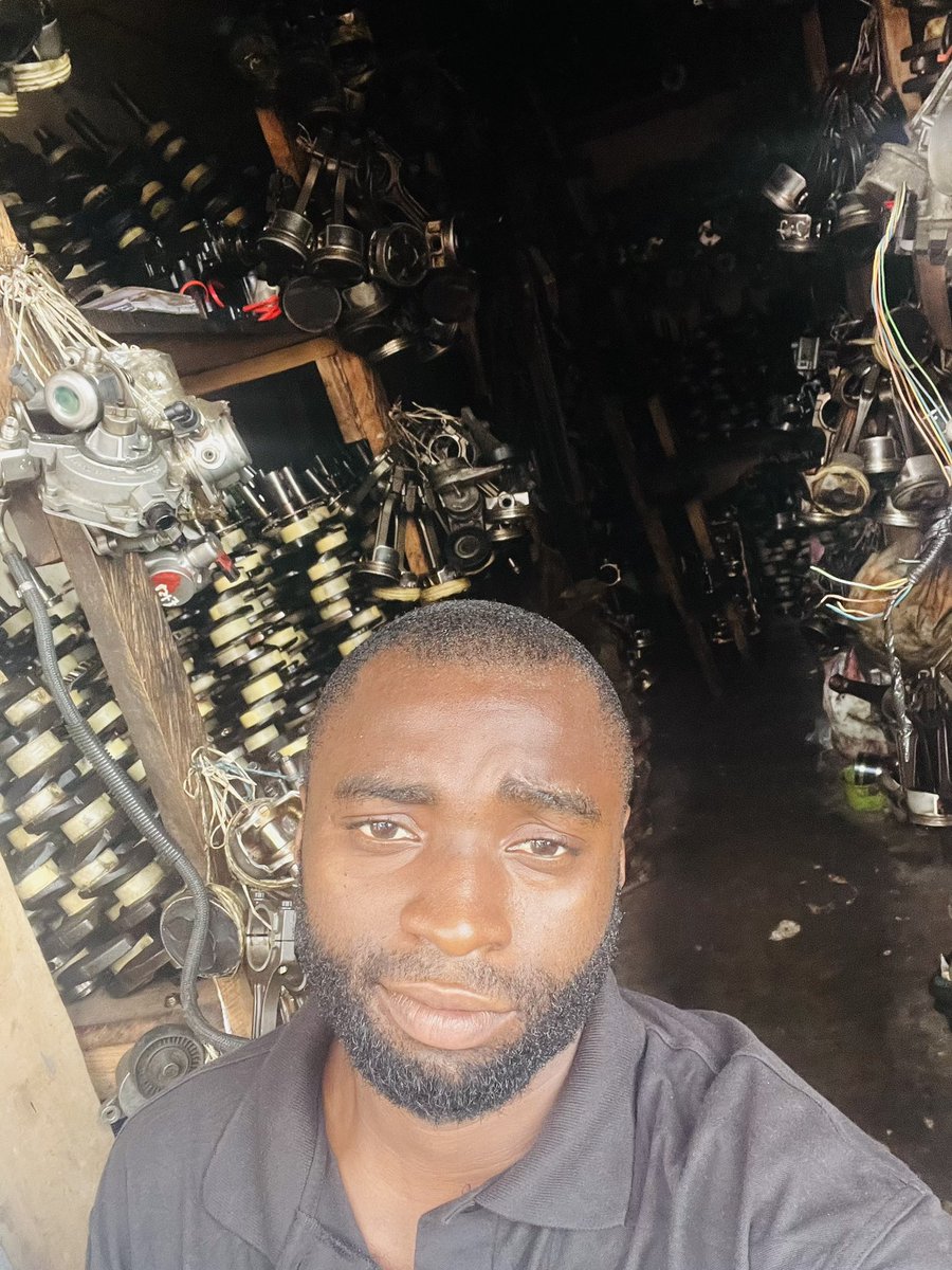 EKENE_CHUKWU_1's tweet photo. Njirri mara ndi mgbuka
Aka Aja Aja n Ebute onu mmanu mmanu.
#Egobetter https://t.co/zMVaYVOAJw