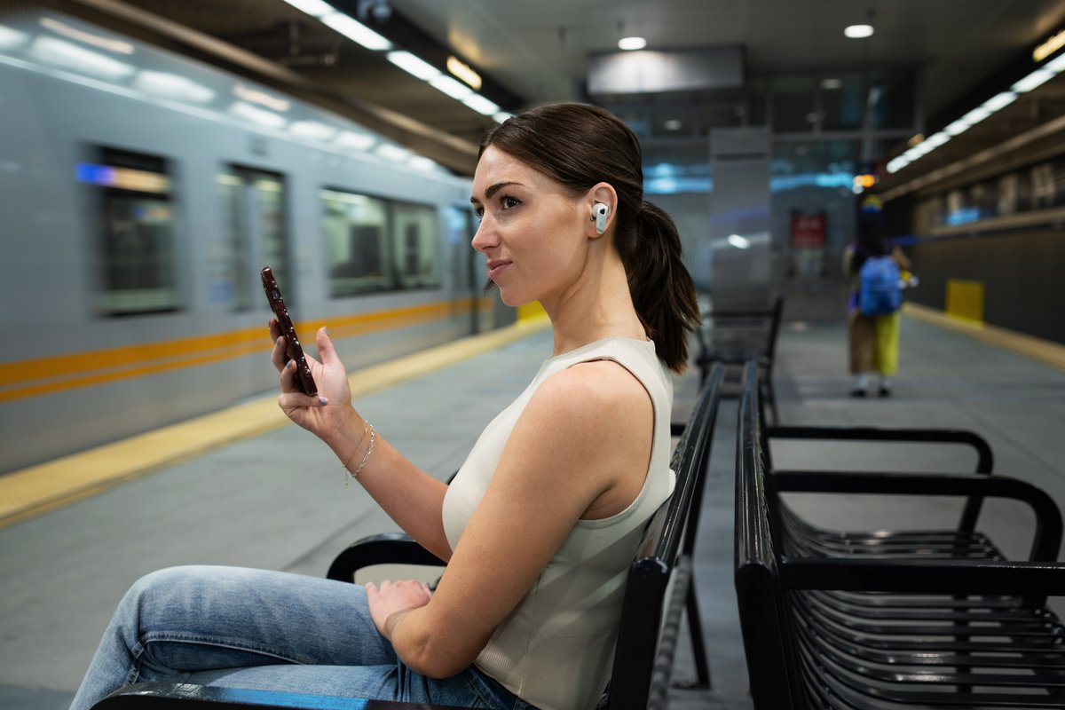 Edifier Global tweet media