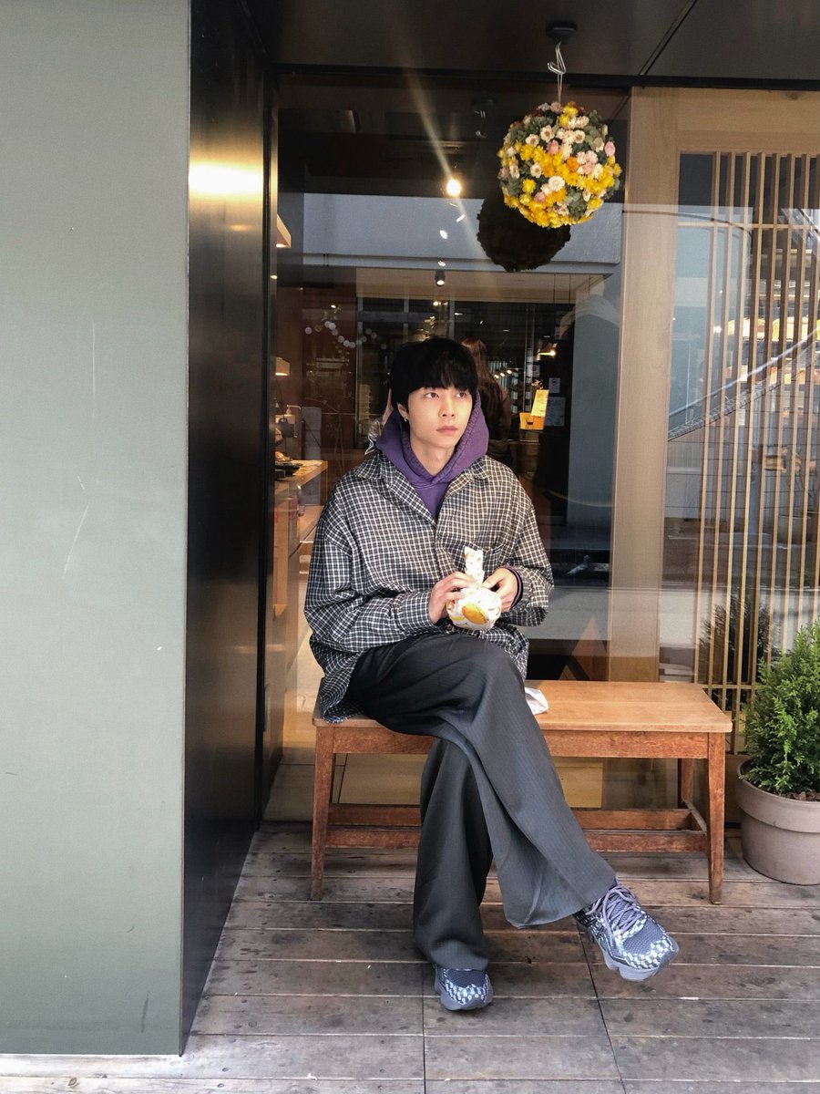 GrapefruitTeaJH's tweet photo. 먹을래? #쟈니

365日
https://t.co/k3QPMruEwm 
https://t.co/iD1Ntbe36G https://t.co/4MjqdgbKYY