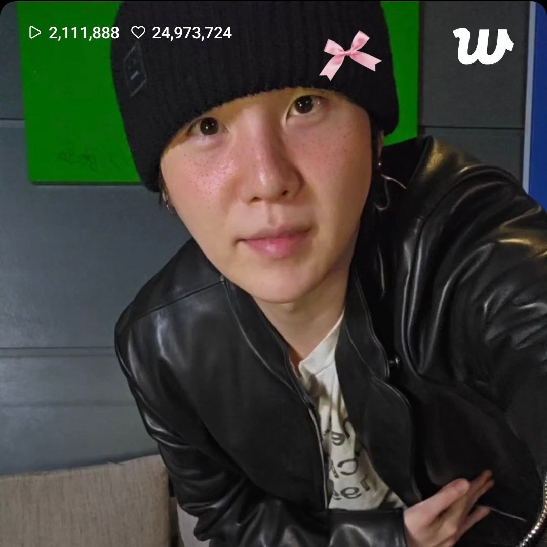 yoongibow's tweet photo. our adorable bean 🤧 https://t.co/4aYXPsGLPr