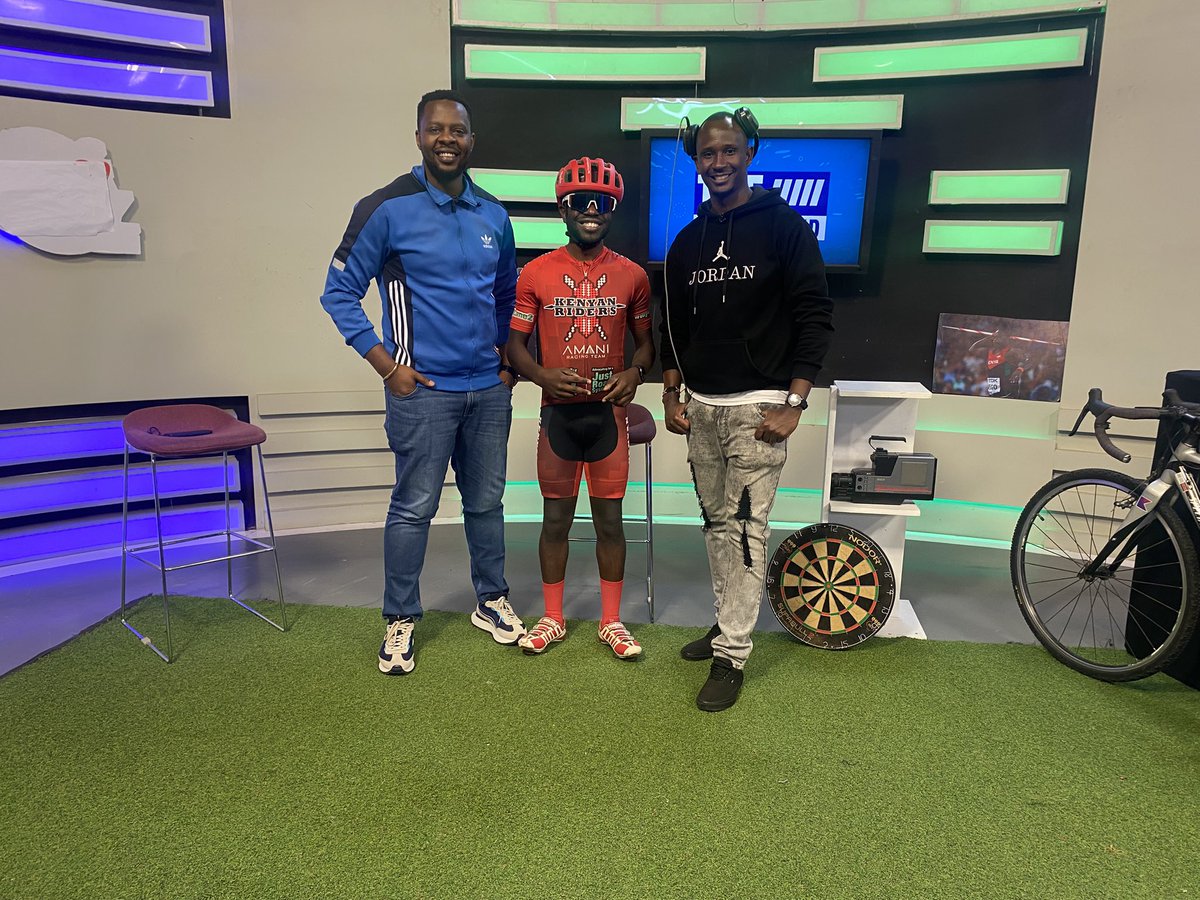 Siro Fits tweet media