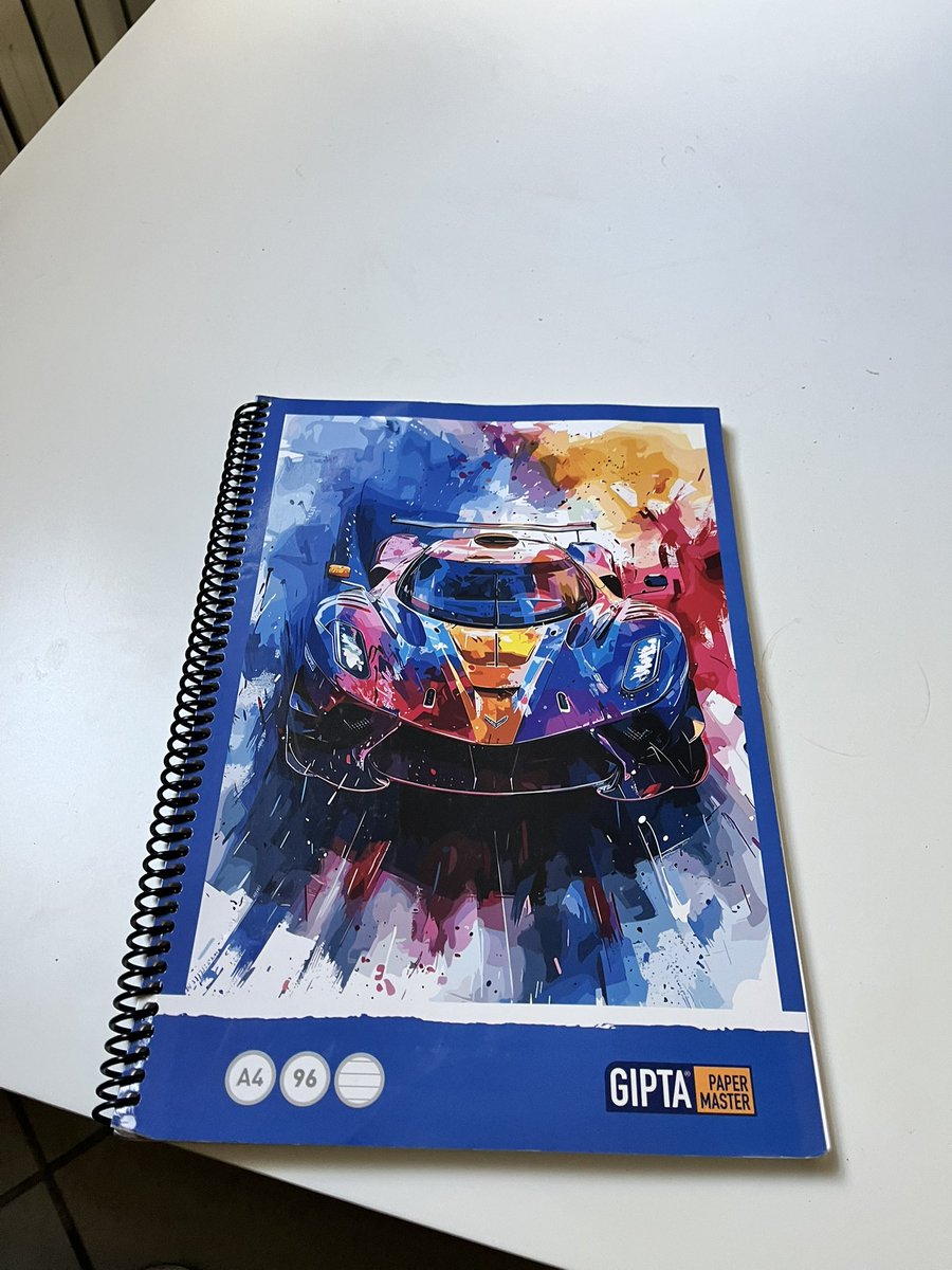 13 yasındaki kardeşimin “okulda dalga geçerler” diye kullanmak istemediği defterle ünide akmaca