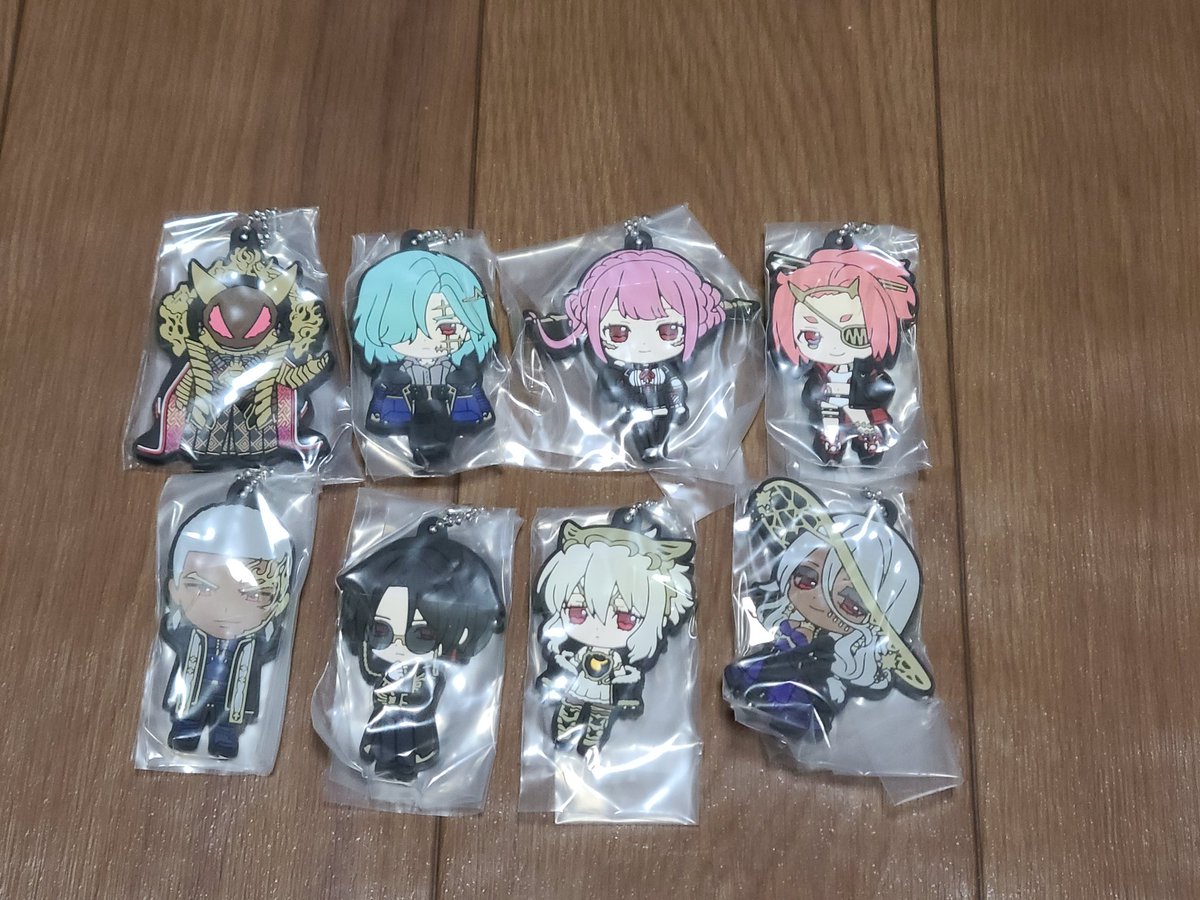 YO_PPI__'s tweet photo. コードヴェインラバスト全部揃った！
第二弾待ってる！ https://t.co/oCxdsgNzoD