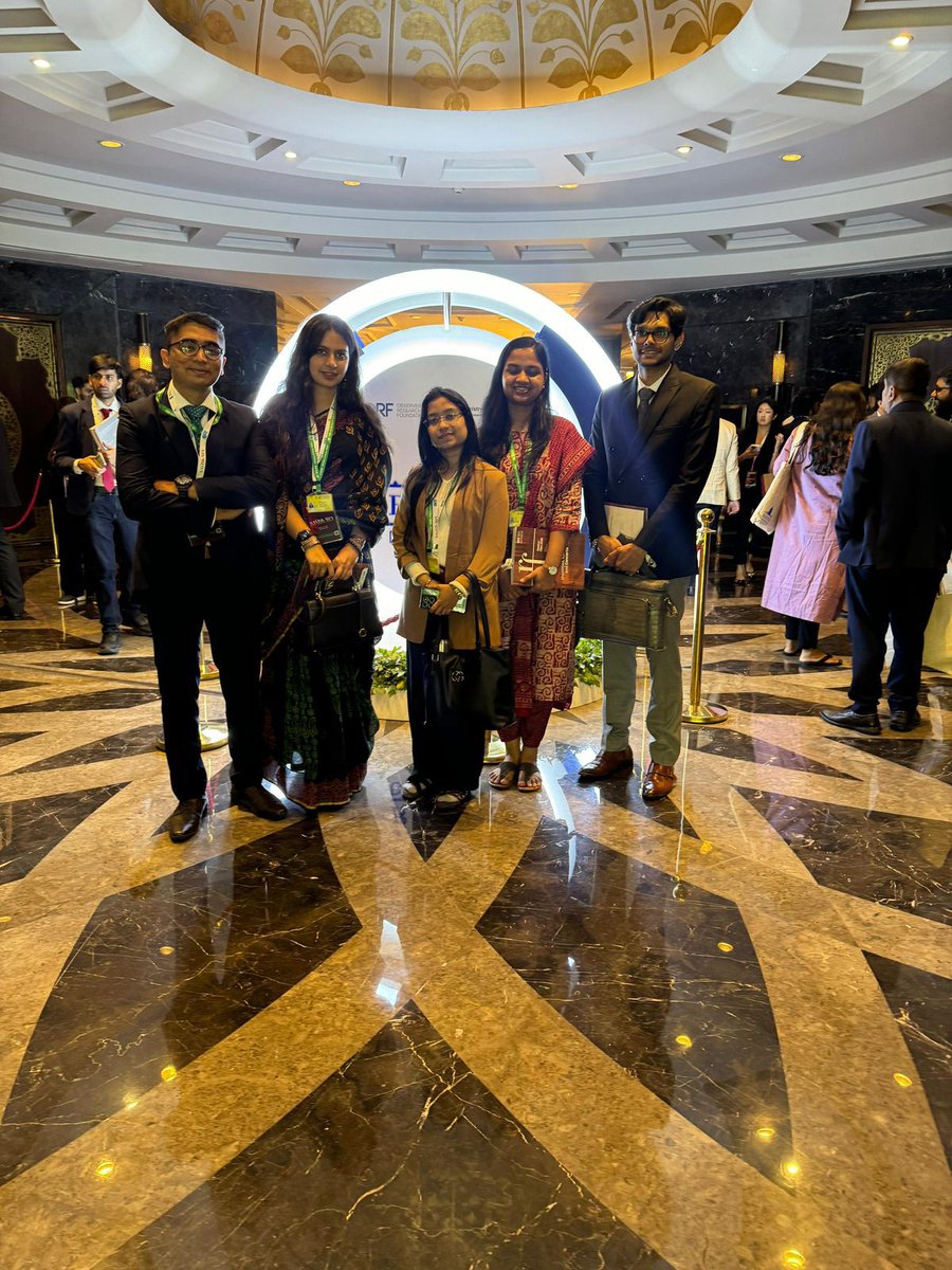 Officer Trainees - Indian Information Service 🇮🇳 tweet media