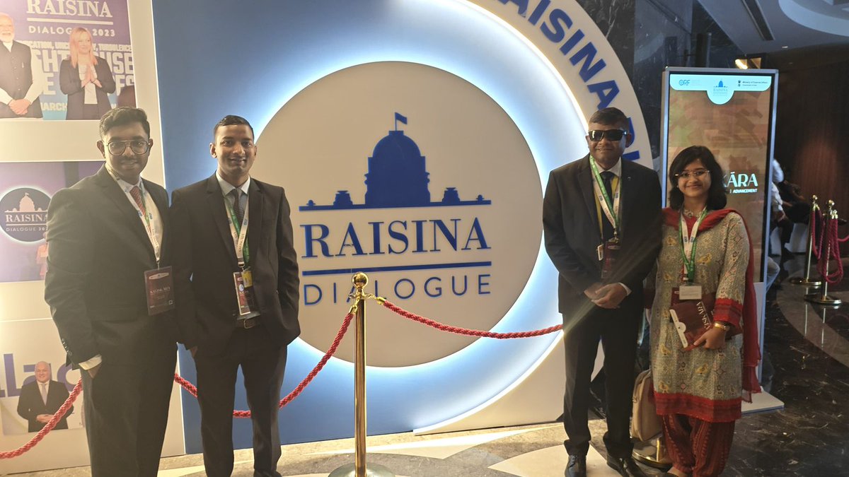 Officer Trainees - Indian Information Service 🇮🇳 tweet media