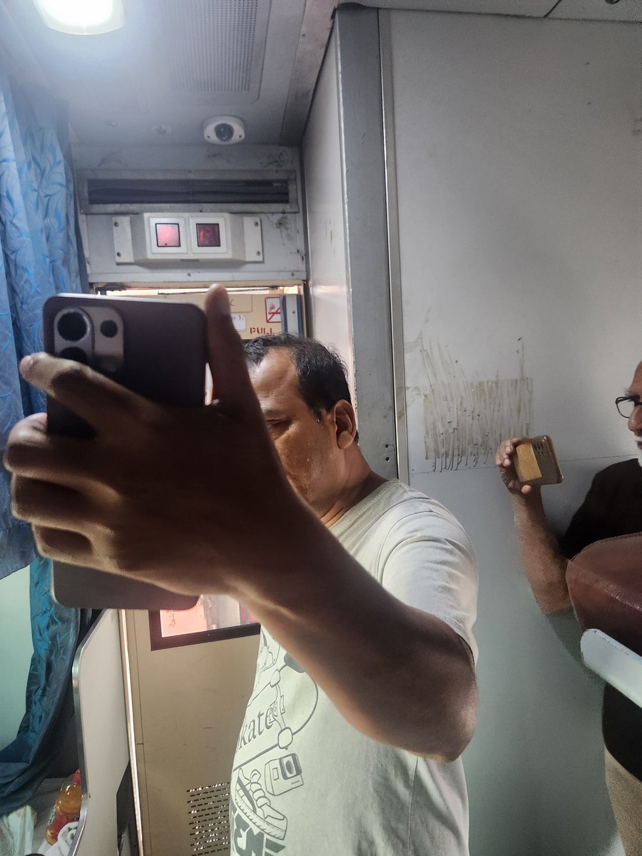 amitg9978's tweet photo. all general passenger, hijras and beggers are urinating, vendors are drinking in ac 2, the ac technician is threatening us, Of Revenge if I complain.
Attached images of my son and the ac technician. He removed the lock in between. @narendramodi @AshwiniVaishnaw @Se_Railway https://t.co/T1B5CRQ2CZ