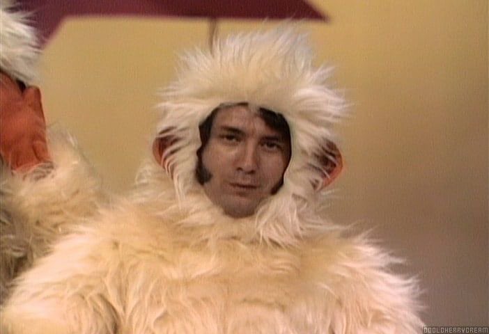 Alice Villa ☭ ❓💋🪩 is seeing Louis tweet media