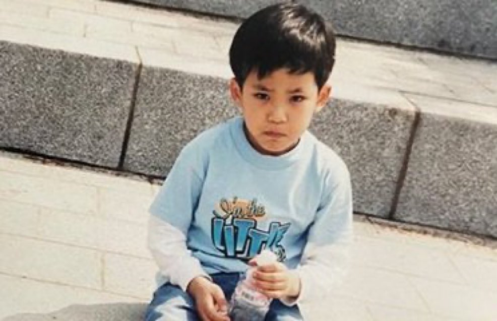 밍구애기때사진보면하나같이다눈썹에힘들어감ㅋㅋㅋㅋㅋㅋㅋㅋㅋㅋㄱㅇㅇ