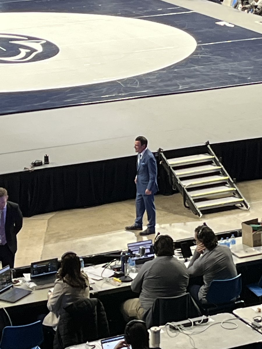 TheRealJohnHook's tweet photo. @ShaneSparksBTN @B1GWrestling @pennstateWREST Getting your pre-finals photos! Looking good! If only they could broadcast your match calls inside the BJC! Congratulations on a great tournament! https://t.co/KjwzeHD4Nj