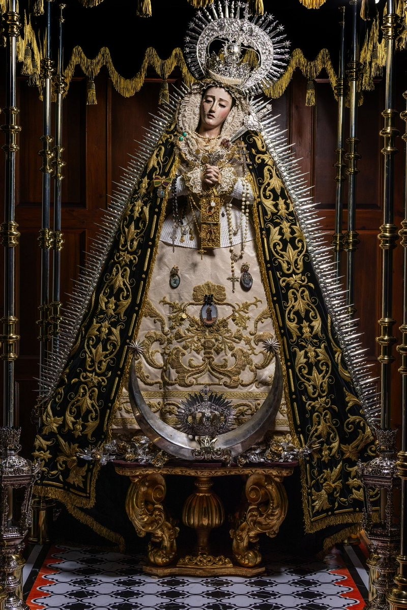 Nuestra Señora del Carmen Doloroso ataviada para su salida procesional, que tendrá lugar (D.m.), el próximo sábado 14 de marzo.

Agradecemos a D. Francisco Navarro su dedicación y entrega como vestidor de la Santísima Virgen. 

📸 <a href="/LMFotosCofrades/">LMFotosCofrades</a> 

#CofradíasMLG