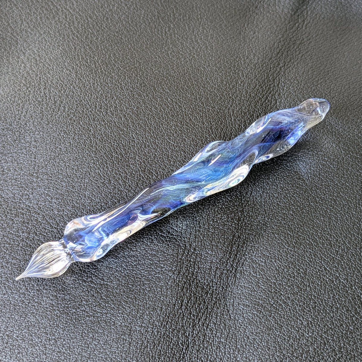 BASEにガラスペン3本出品しました。
よかったら覗いてみてください😊

#ガラスペン
#青