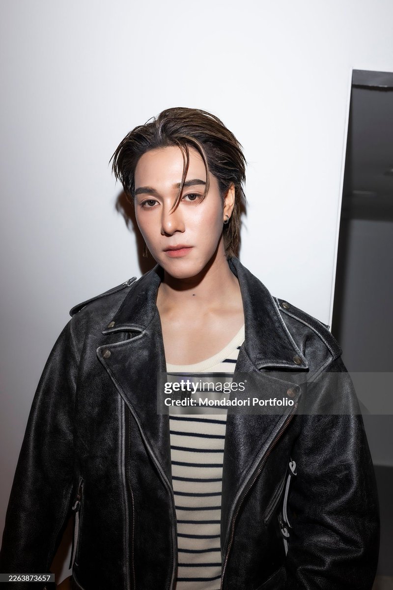 SNBFF2530's tweet image. รูปใหม่โซจึ้ง หล่อมาก ตาแตก ไอเลิฟพี่หิรัญ

NANI X ONITSUKA TIGER AW26

#OnitsukaTigerxNani
#OnitsukaTigerAW26
#MilanFashionWeek
#hirunkit_ @Hirunkit_