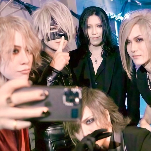 the GazettE、結成24周年で葵の除名を発表 両者主張食い違い