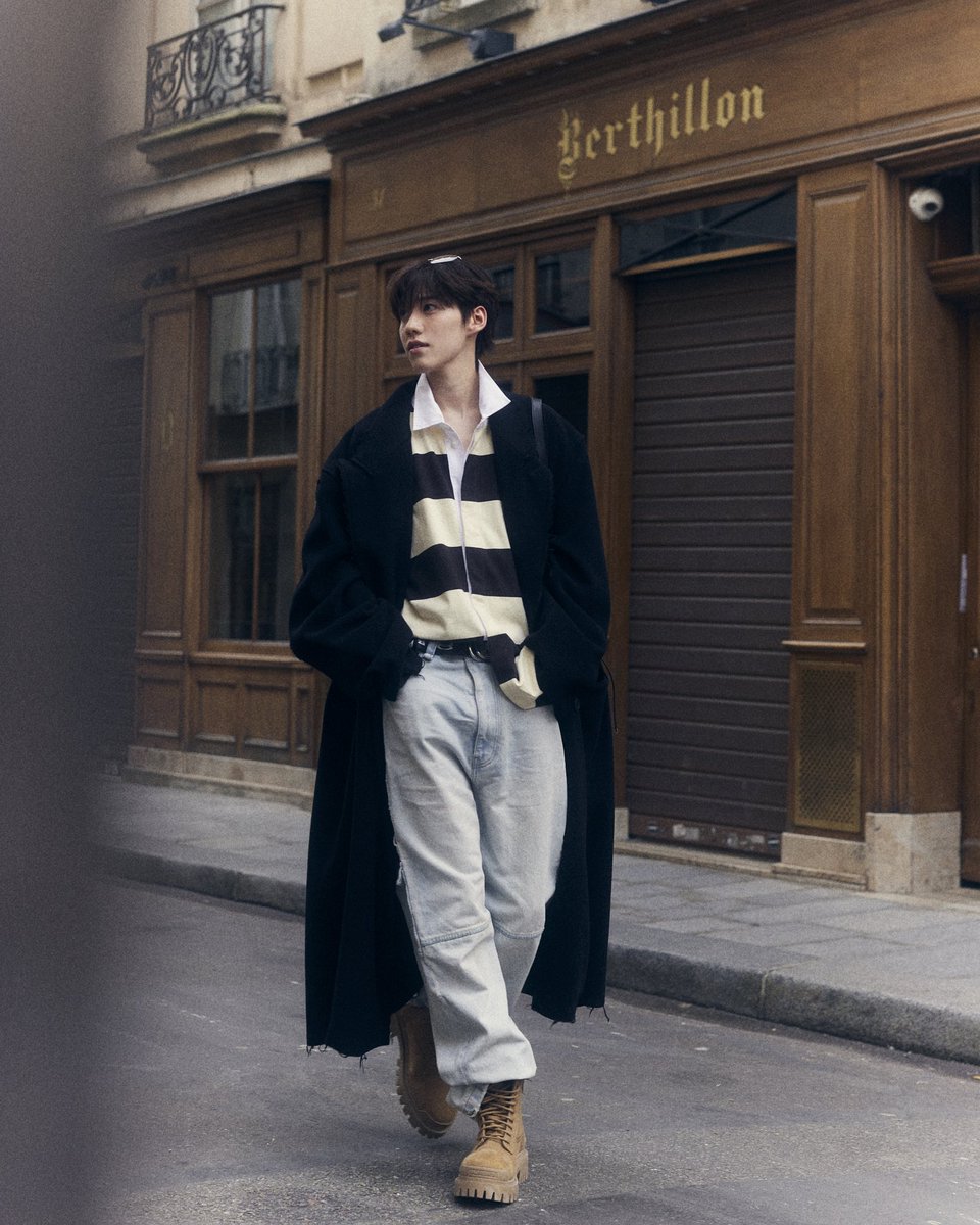 Esquire Thailand tweet media