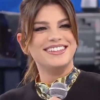 emmaoutcontext's tweet photo. #NuovaFotoProfilo https://t.co/MhySTN0nlc
