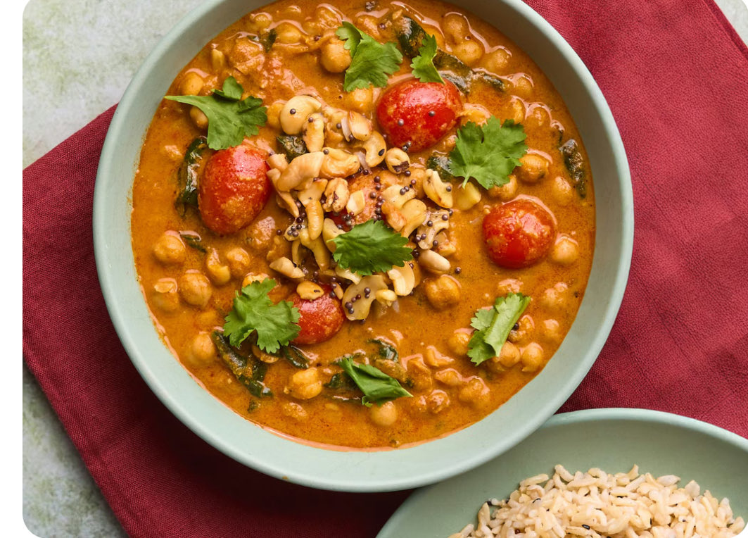HolyCowSauces's tweet photo. Speedy Chickpea Tikka Masala with cumin rice &amp; crunchy cashews 🍛✨
Big flavour, minimal effort. Creamy, warming and totally plant-powered perfect for a quick midweek dinner. Who’s trying this tonight? 🌶️🥄 #MeatFree #QuickDinner #CurryNight #MindfulChef 

https://t.co/IQiKWni7G3 https://t.co/qjAbXMLoxc