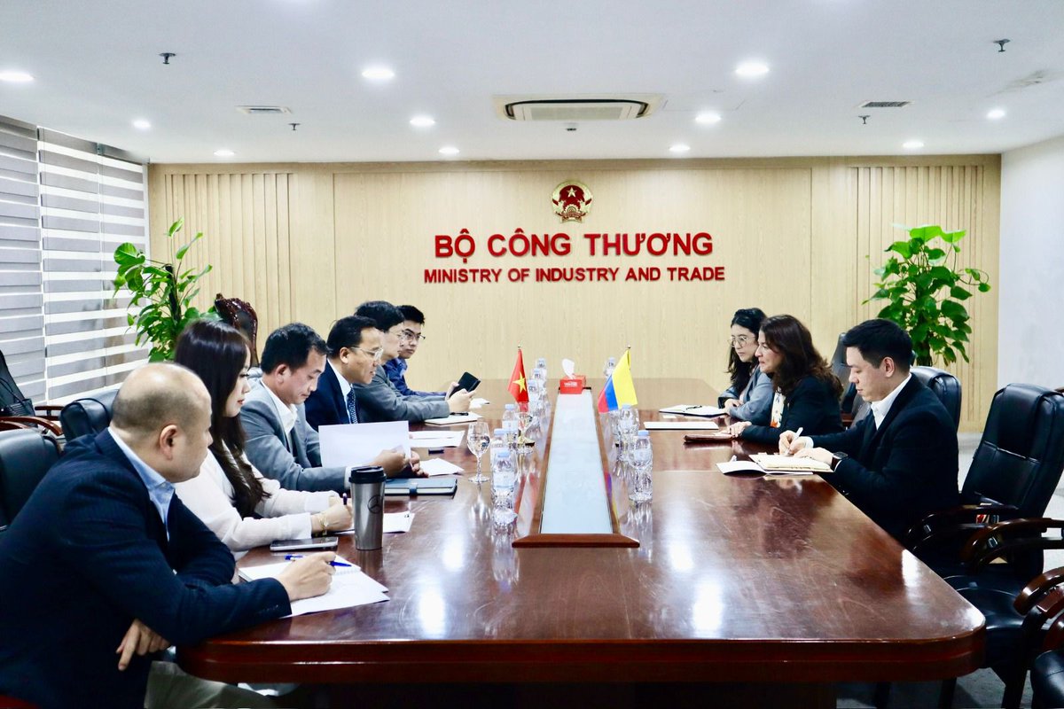 Embajada de Colombia en Vietnam tweet media