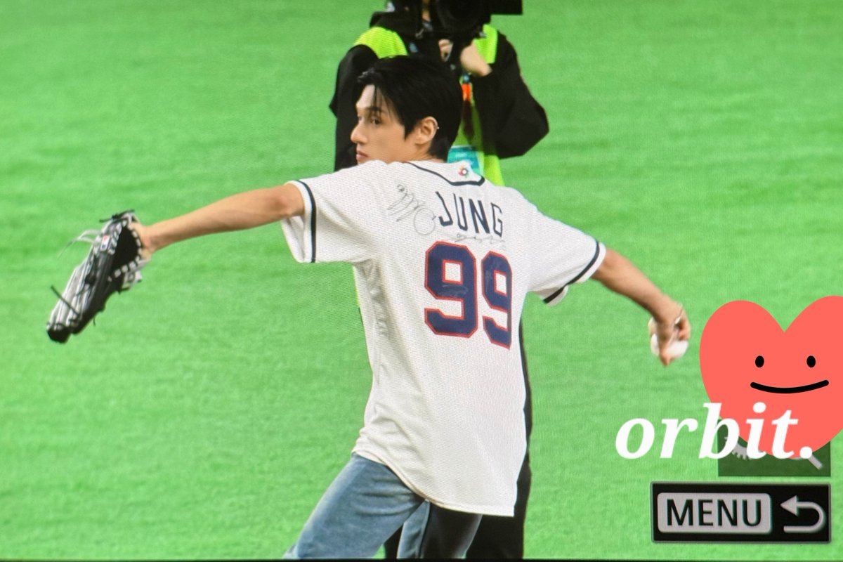 𝒐𝒓𝒃𝒊𝒕. tweet media