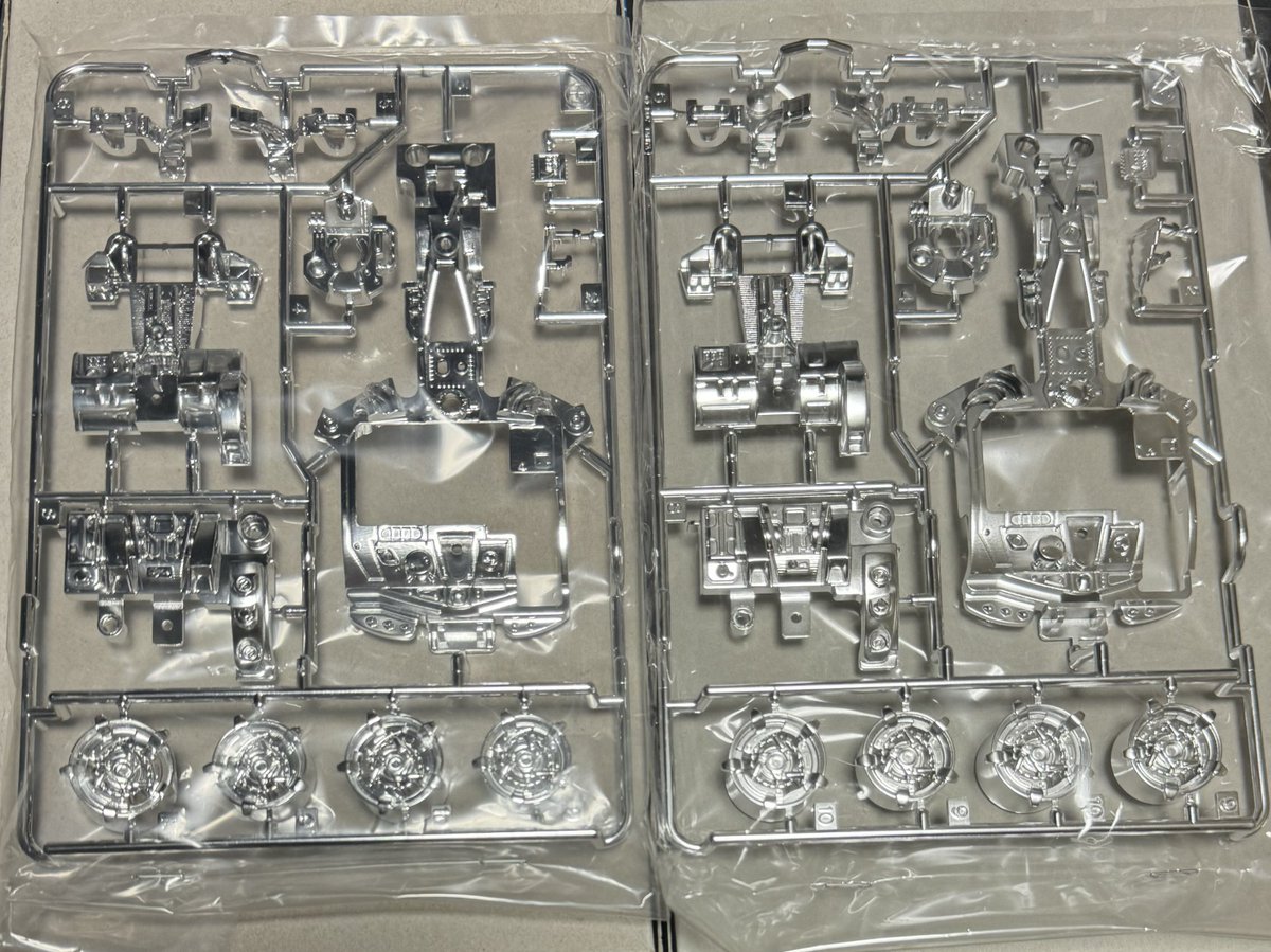 ラハール tweet media