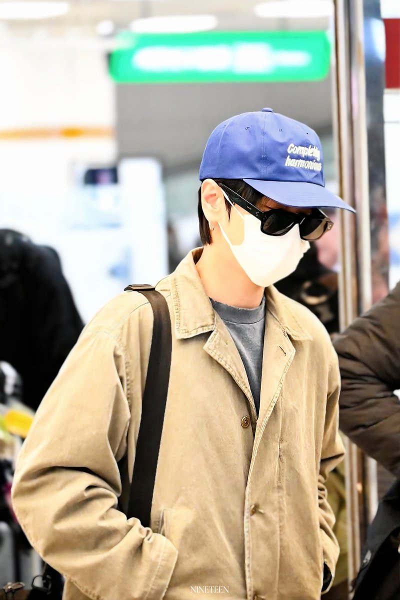 260309 김포 도착✈️
🐈‍⬛수고 했어욤~

#예성 #YESUNG
#イェソン #艺声