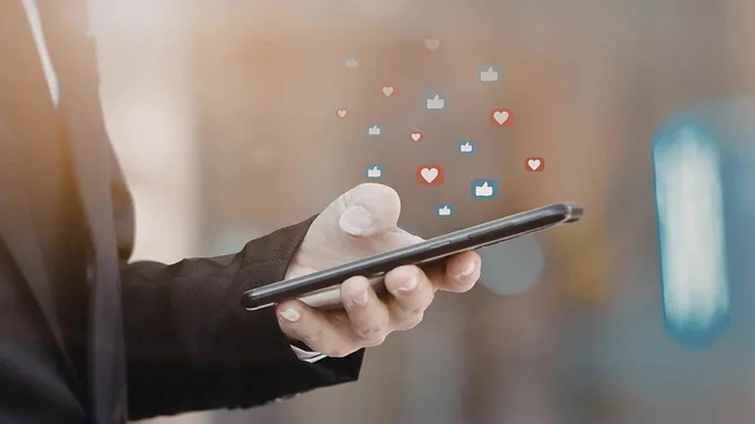 Activists Demand Publicly Funded European Social Media Network Launch.