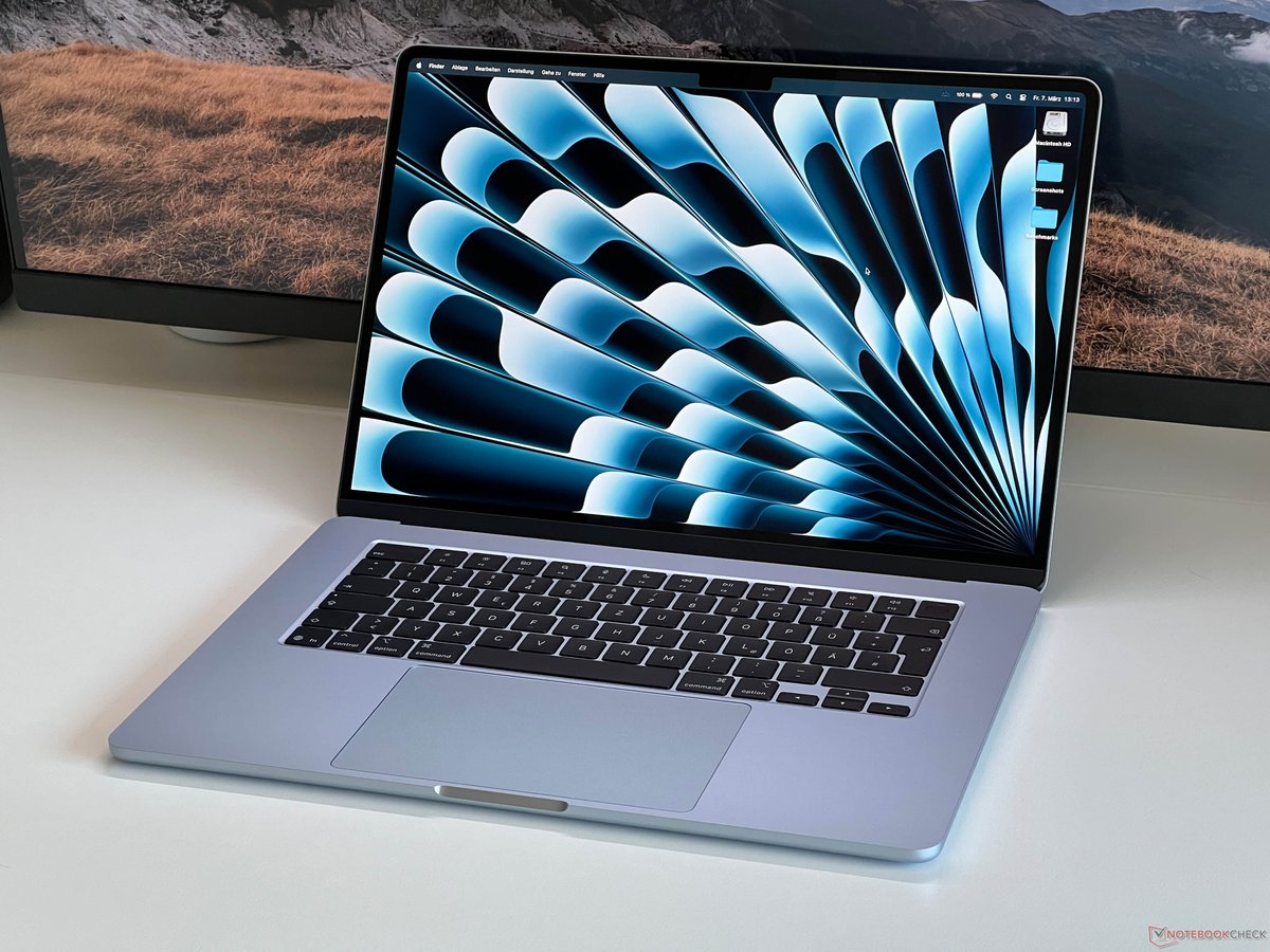 notebookcheck's tweet image. Apple MacBook Air 15 M5 Test - Extrem leistungsstark, lüfterlos und ohne Konkurrenz dlvr.it/TRNK3W #Apple #MacBookAir #M5Prozessor #NotebookTest #Technologie