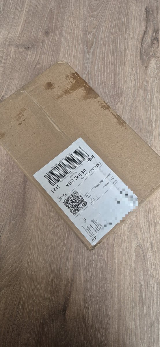TamaOstach's tweet photo. Pakjes krijgen is leuk. 
Gratis producten mogen uittesten is nog leuker.

 #PersilDeepClean #PersilBE #ExperienceBrightness @Persil_BE https://t.co/TrBhMuaByq