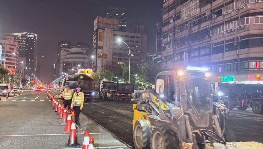 Mr.Jarut Ajar tweet media